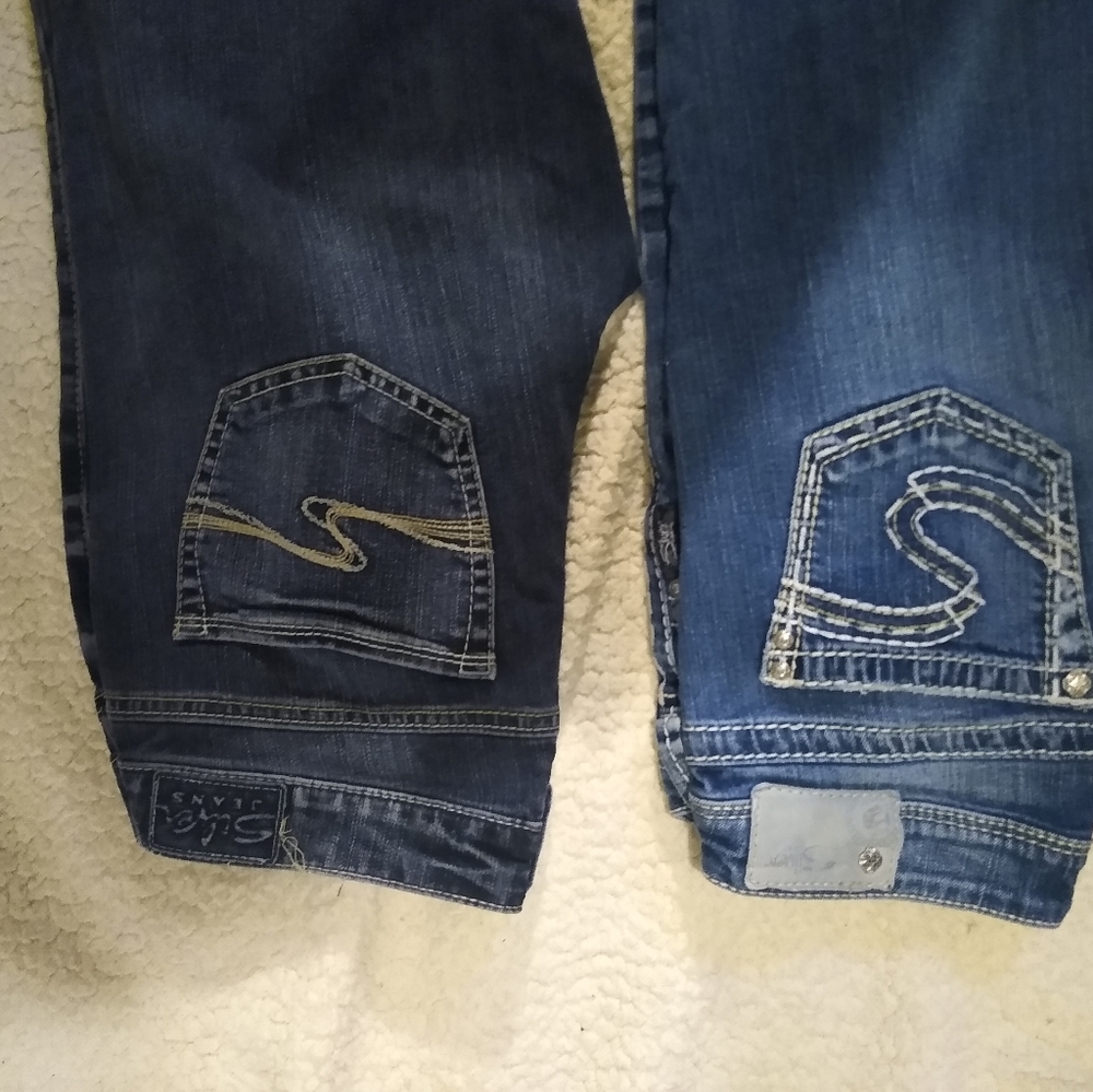 2 pairs of Women's silver jeans size 29